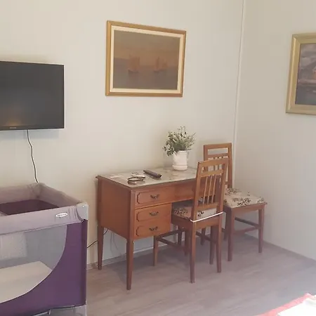 Lelli Apartman